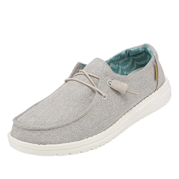 Hey Dude Shoes - Hey Dude Wendy Women’s Chambray Slip Ons Size 7